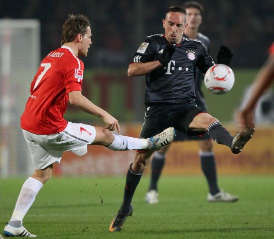 的表现如同 的表现如同